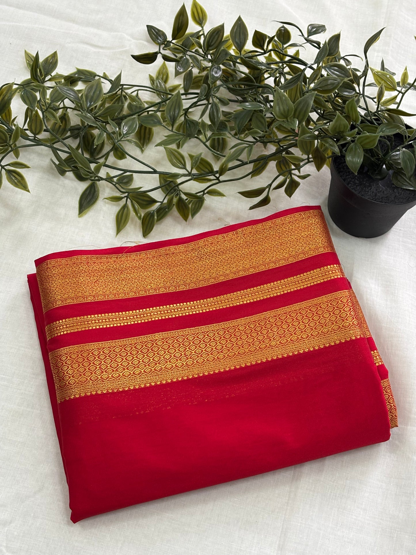 Semi Mysore Crepe Saree (self)