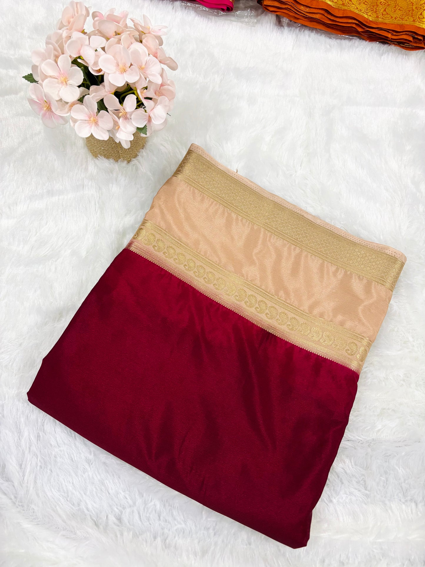 SEMI MYSORE CREPE IN CONTRAST