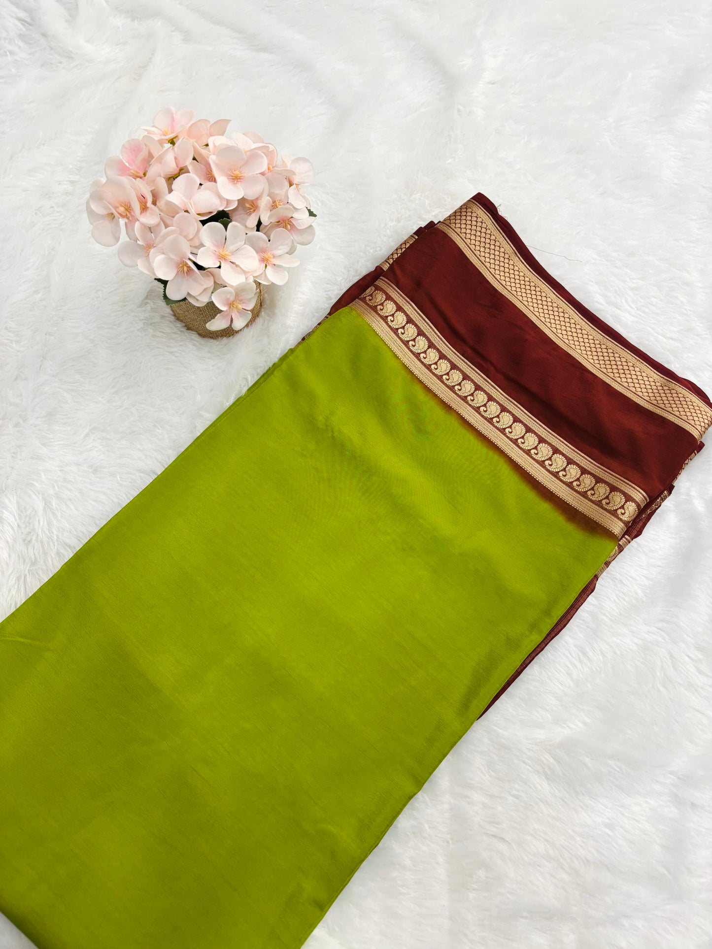 SEMI MYSORE CREPE SAREE IN CONTRAST