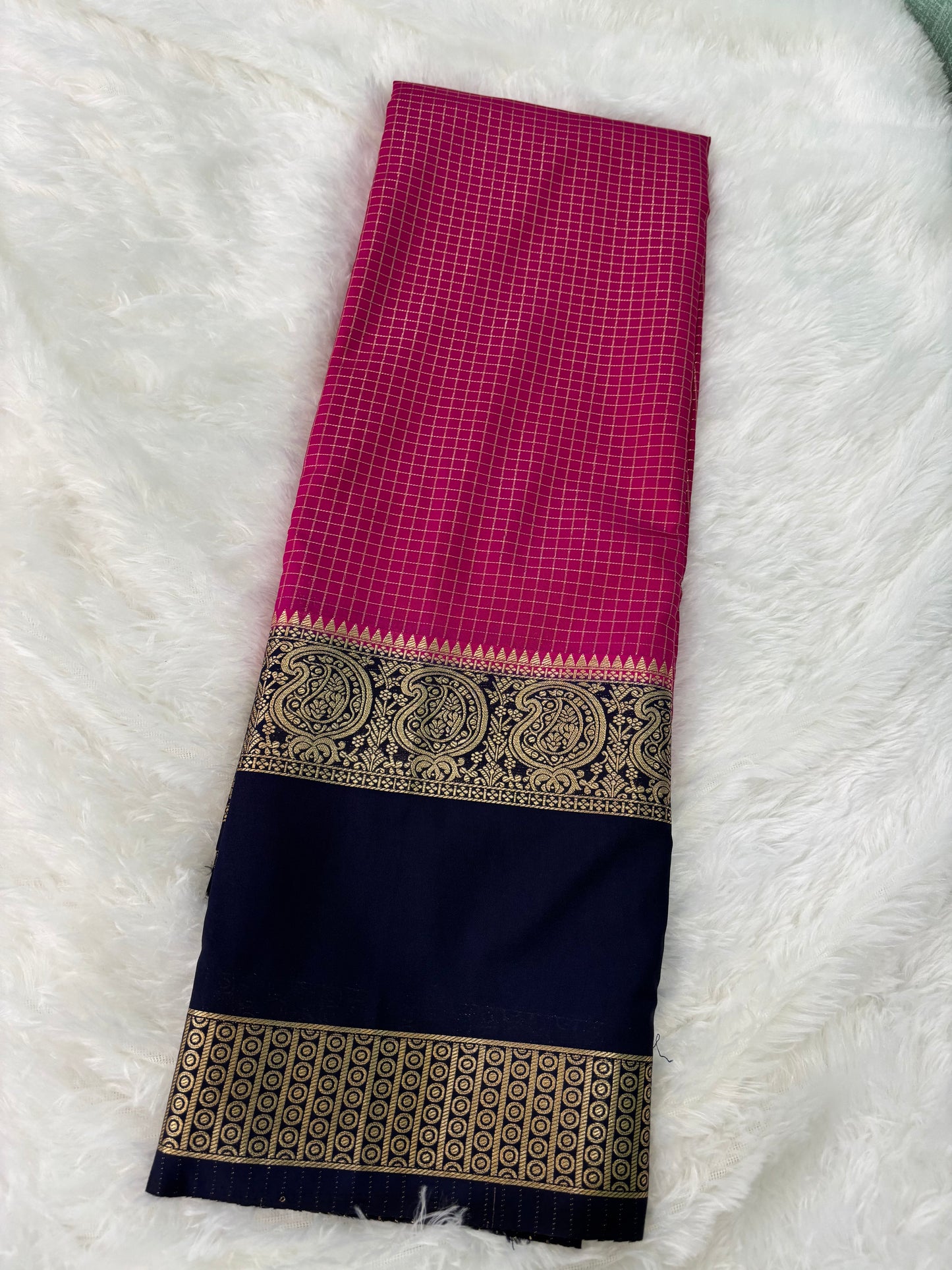 CHEX SEMI MYSORE CREPE SAREE IN CONTRAST (PREMIUM)