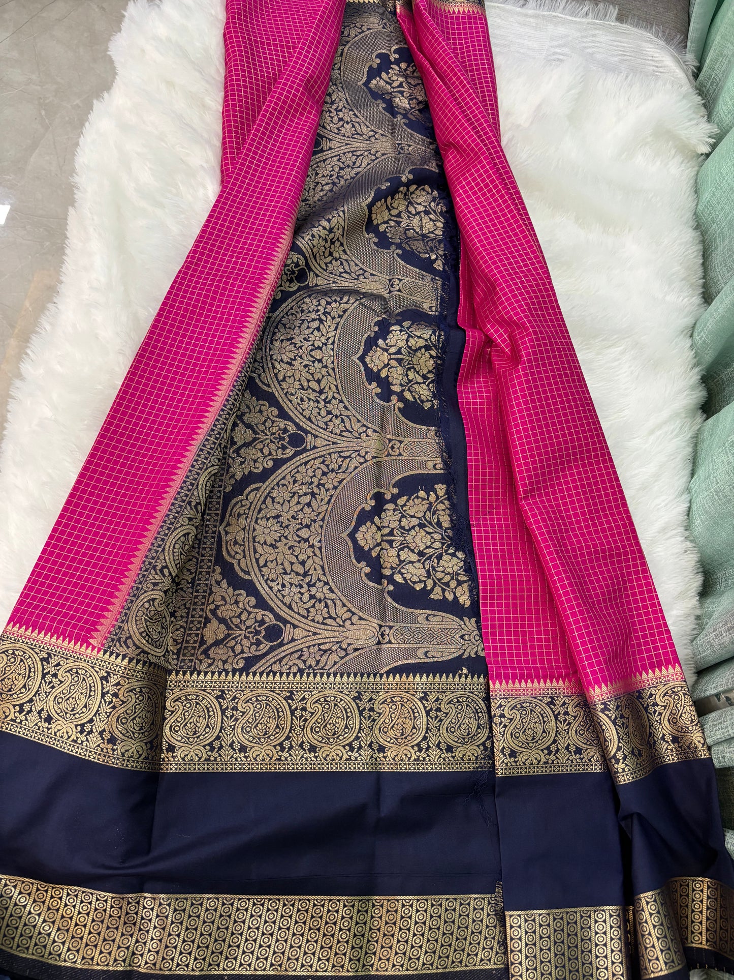 CHEX SEMI MYSORE CREPE SAREE IN CONTRAST (PREMIUM)