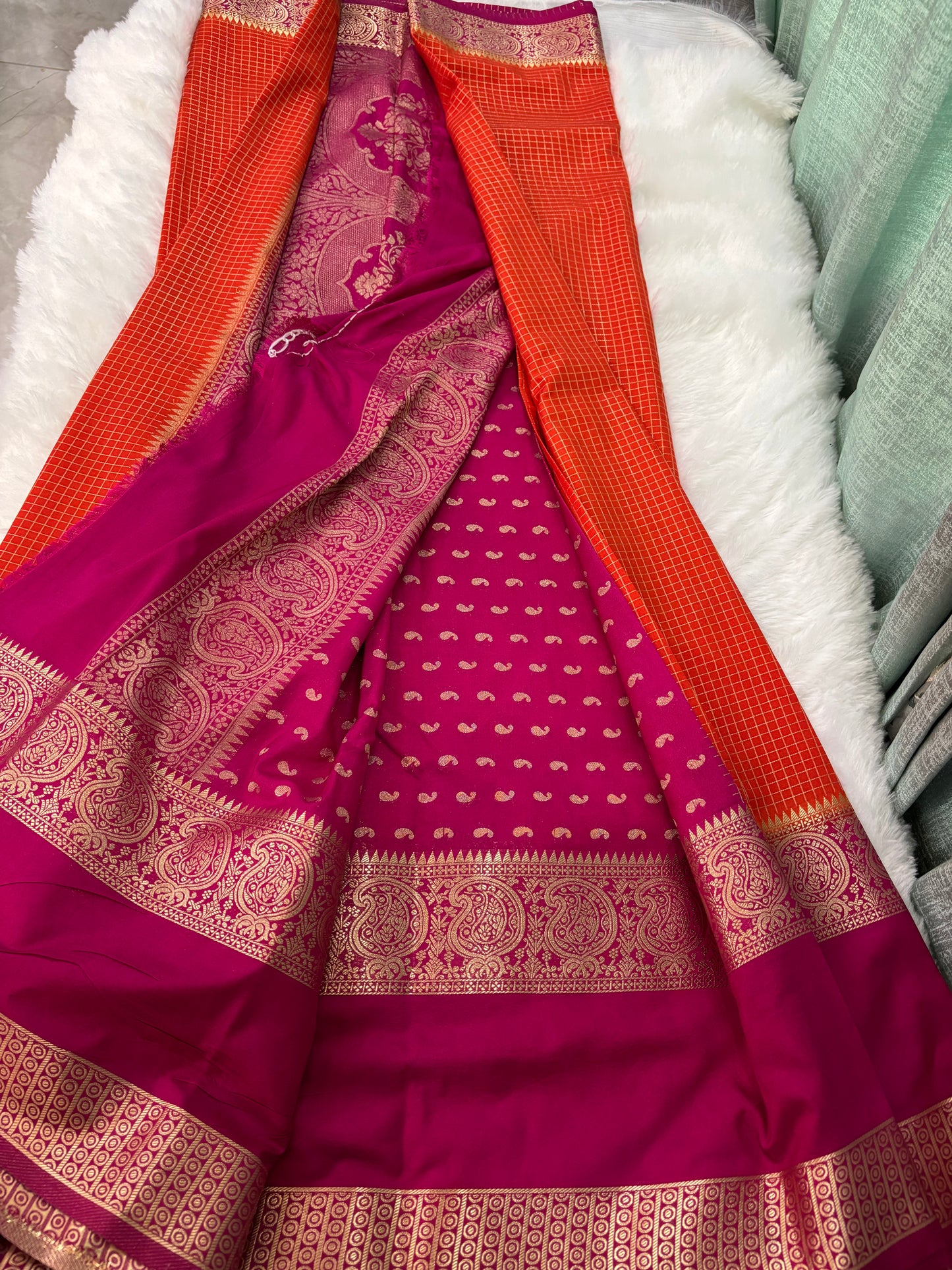CHEX SEMI MYSORE CREPE SAREE IN CONTRAST (PREMIUM)