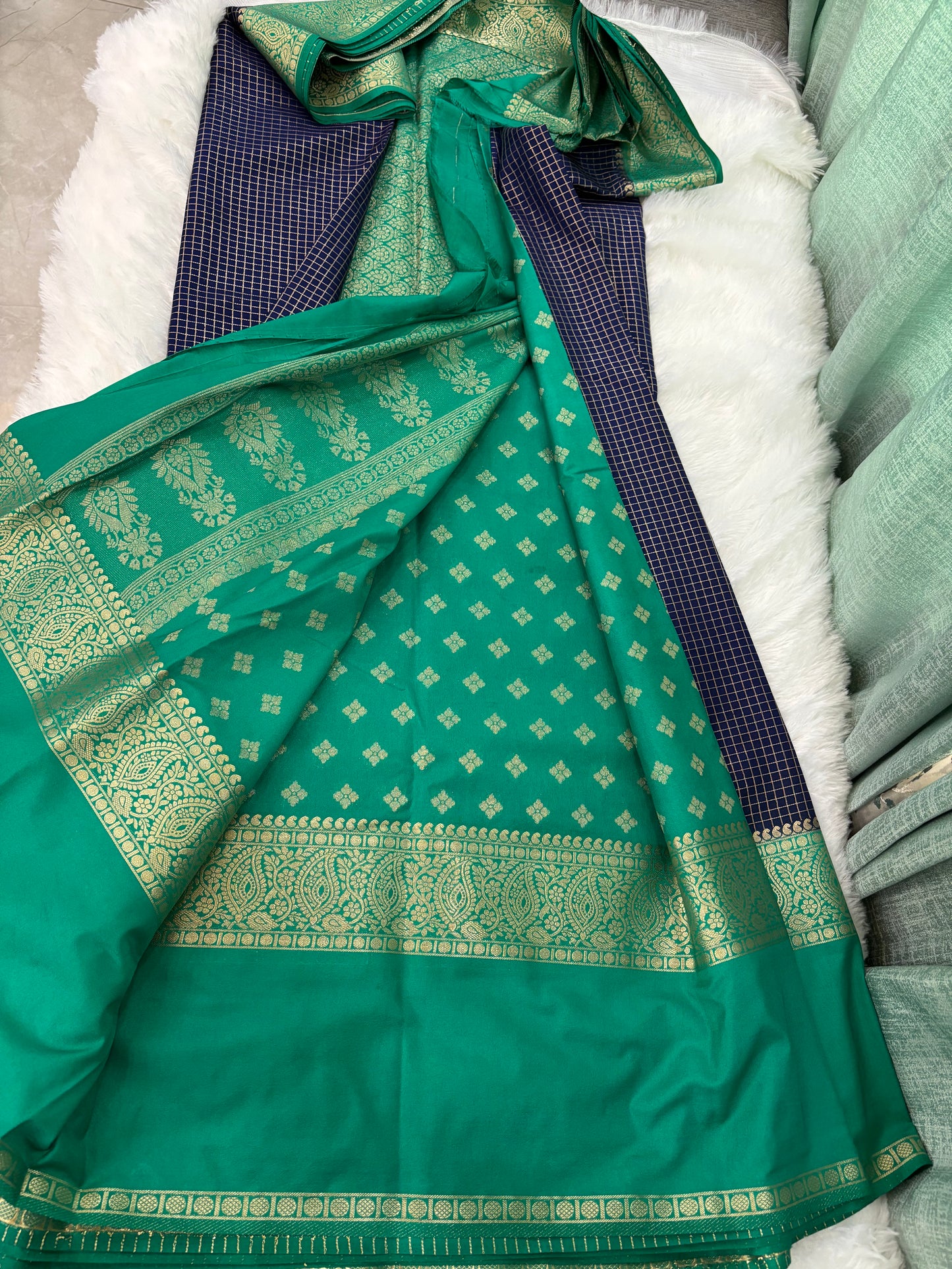 CHEX SEMI MYSORE CREPE SAREE IN CONTRAST (PREMIUM)