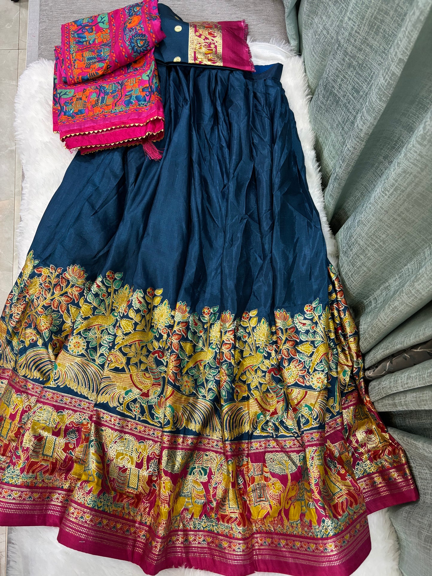 DOLA SILK LEHANGA WITH DUPATTA (UNSTITCHED BLOUSE)