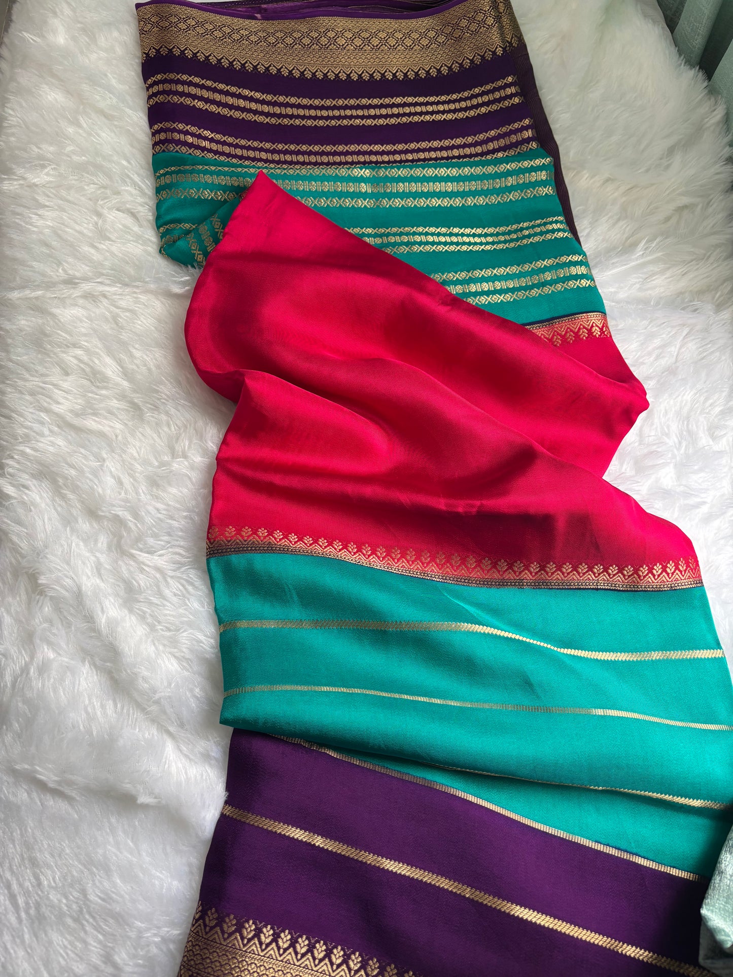 PURE VISCOSE SILK SAREE IN 3D PATTERN
