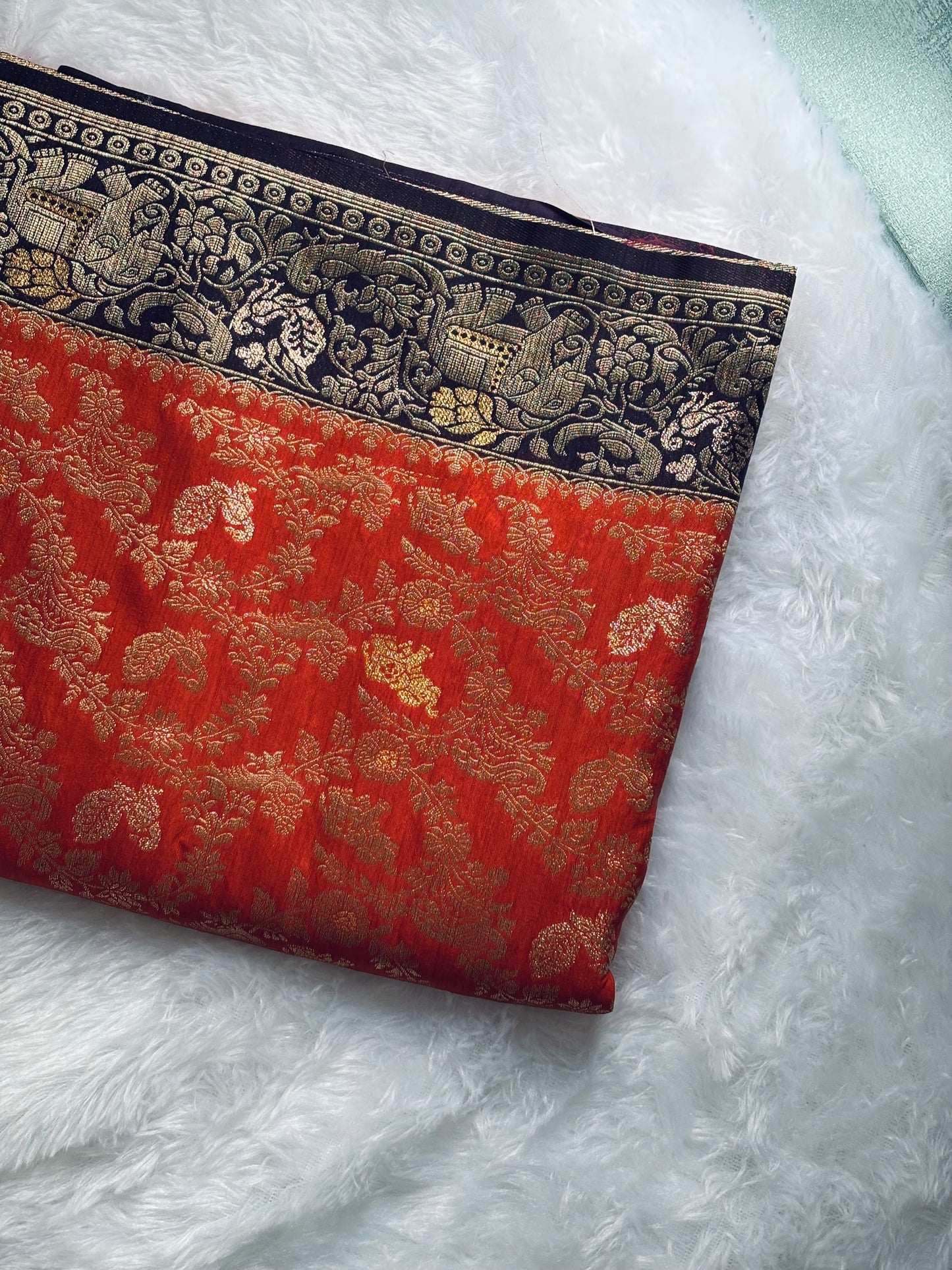 DOLA JAAL PATTERN SAREE WITH TASSELS