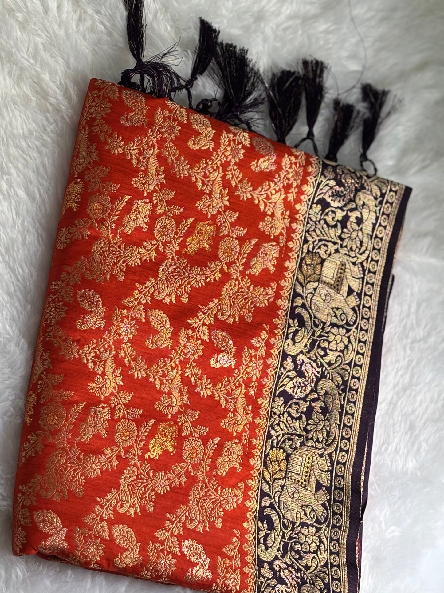 DOLA JAAL PATTERN SAREE WITH TASSELS