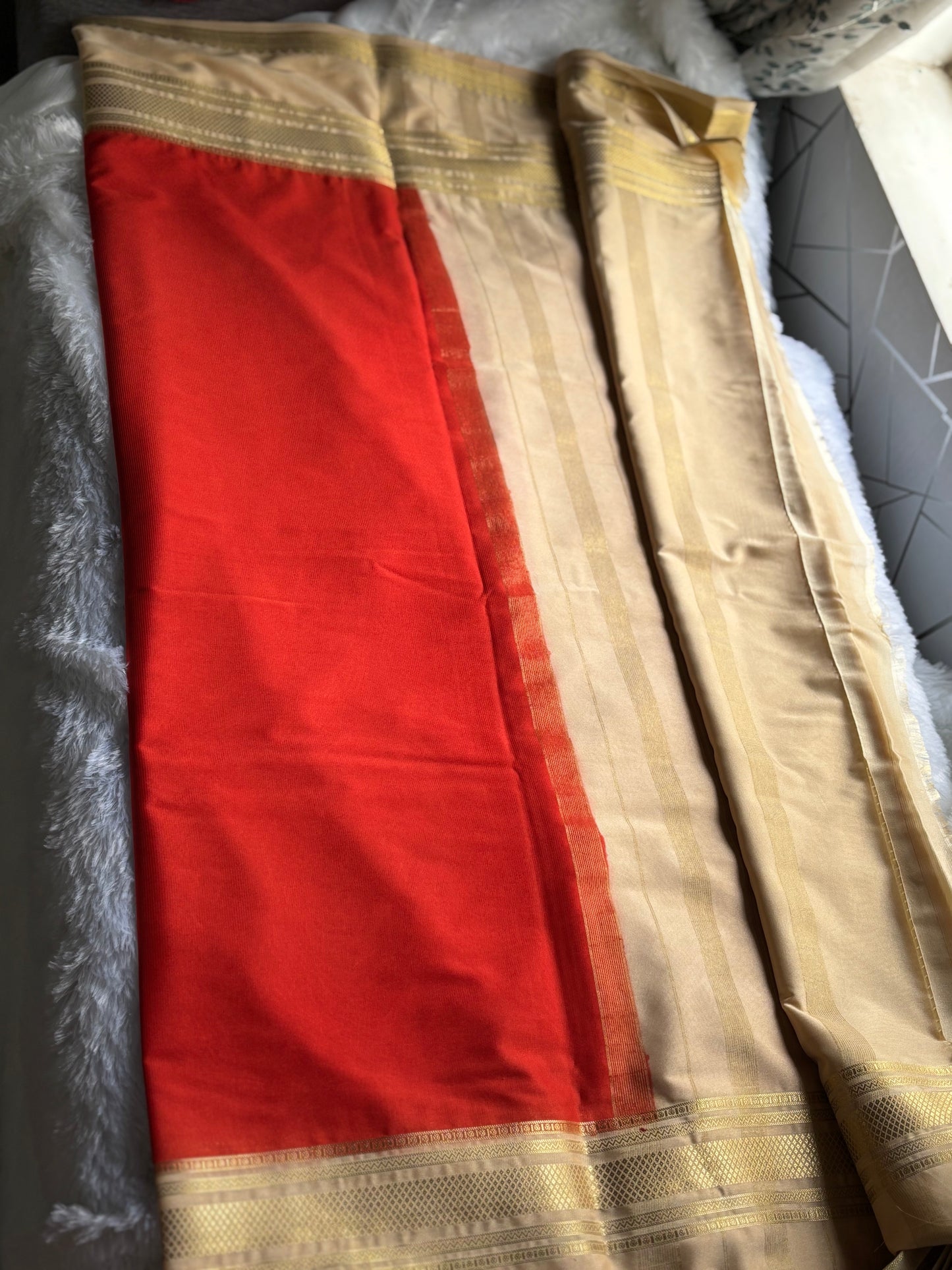 PREMIUM SEMI MYSORE CREPE SAREE IN CONTRAST