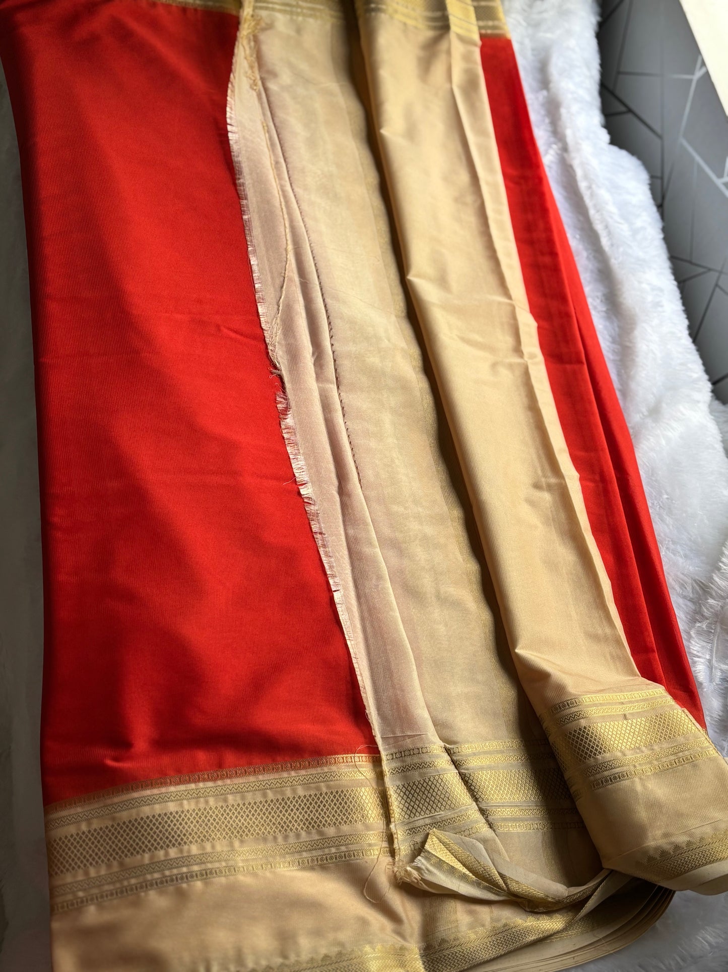 PREMIUM SEMI MYSORE CREPE SAREE IN CONTRAST